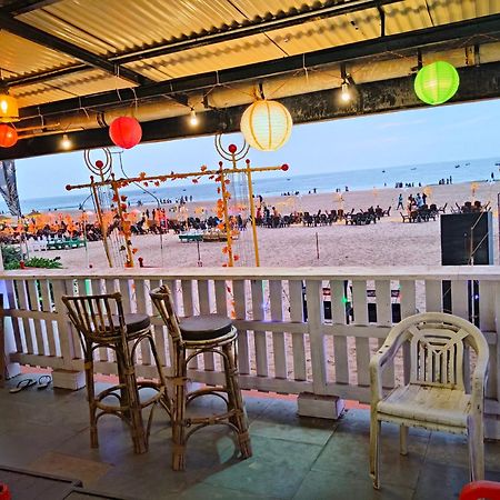 Roseal Beach Front Бага Екстериор снимка