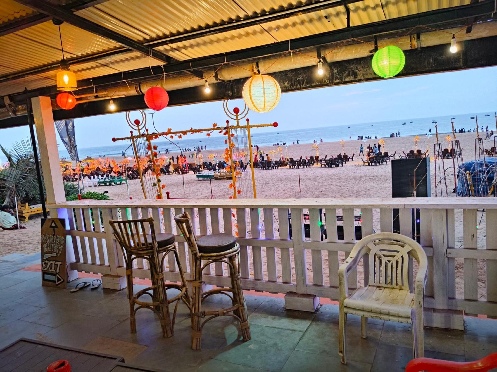 Roseal Beach Front Бага Екстериор снимка