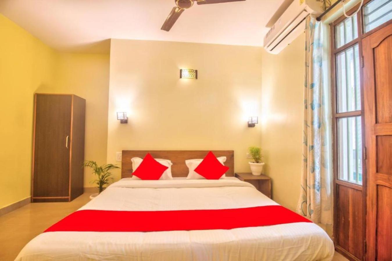 Roseal Beach Front Бага Екстериор снимка