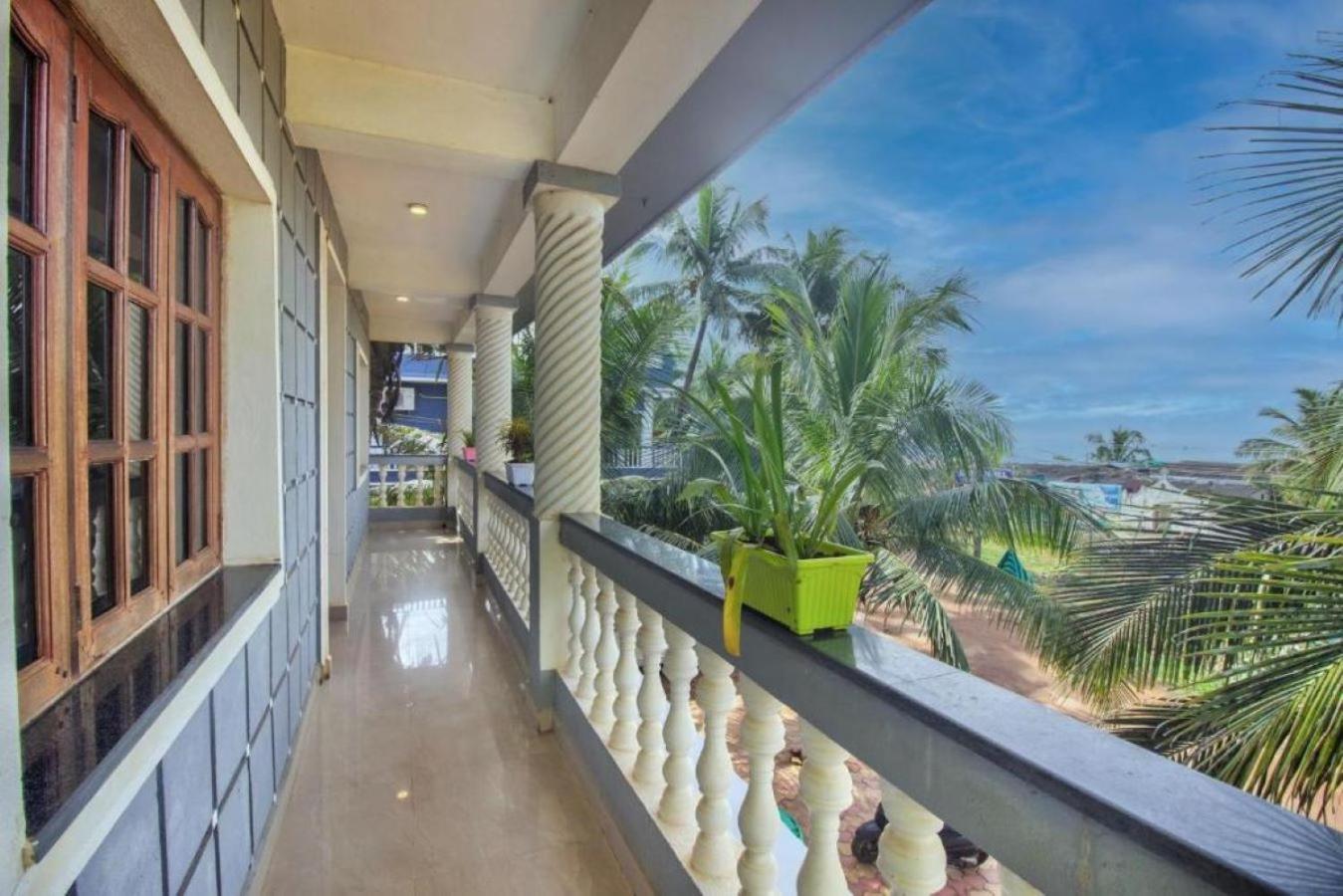 Roseal Beach Front Бага Екстериор снимка