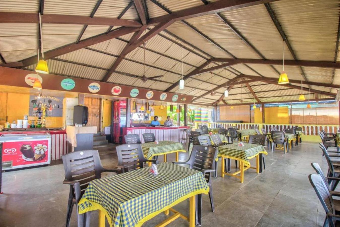 Roseal Beach Front Бага Екстериор снимка