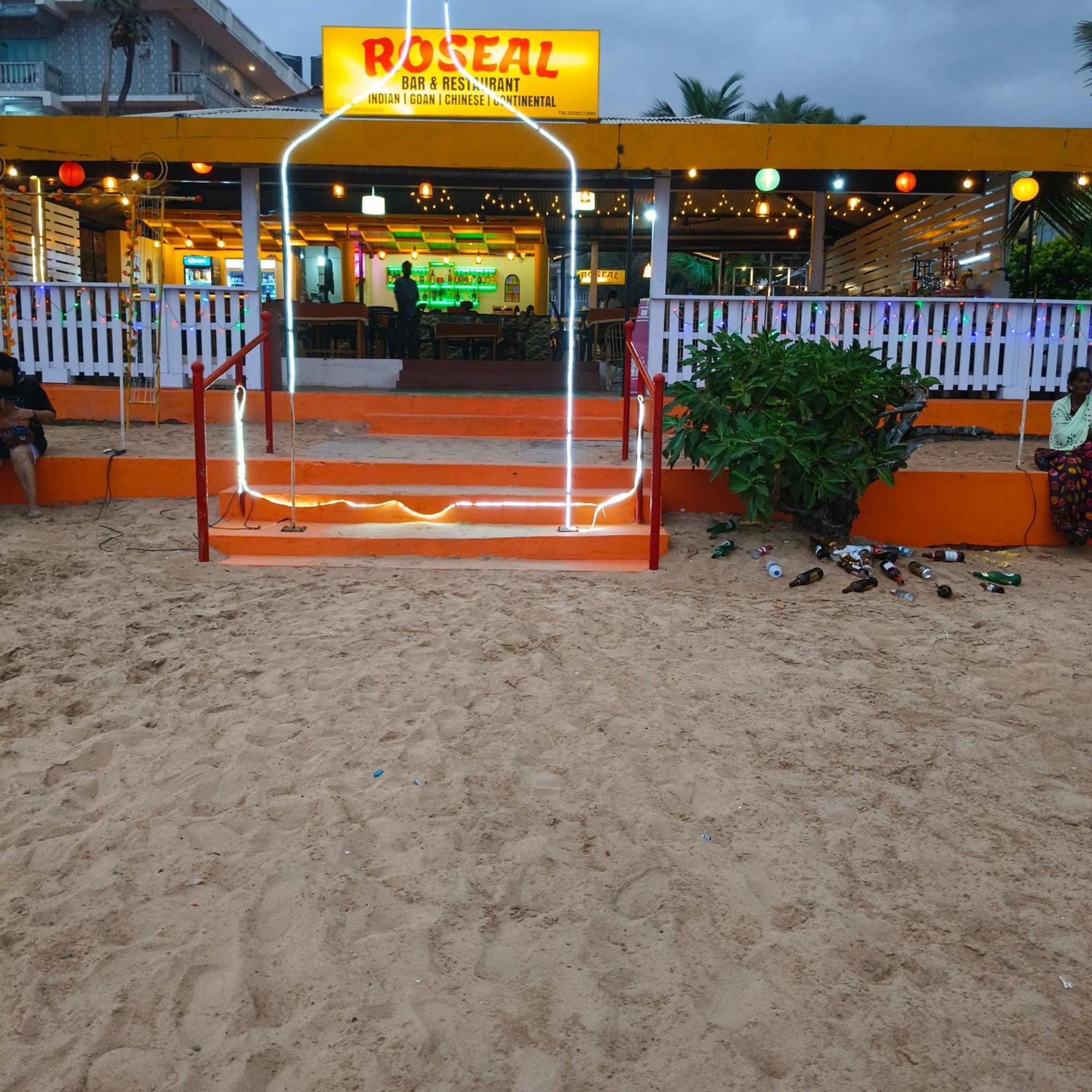 Roseal Beach Front Бага Екстериор снимка